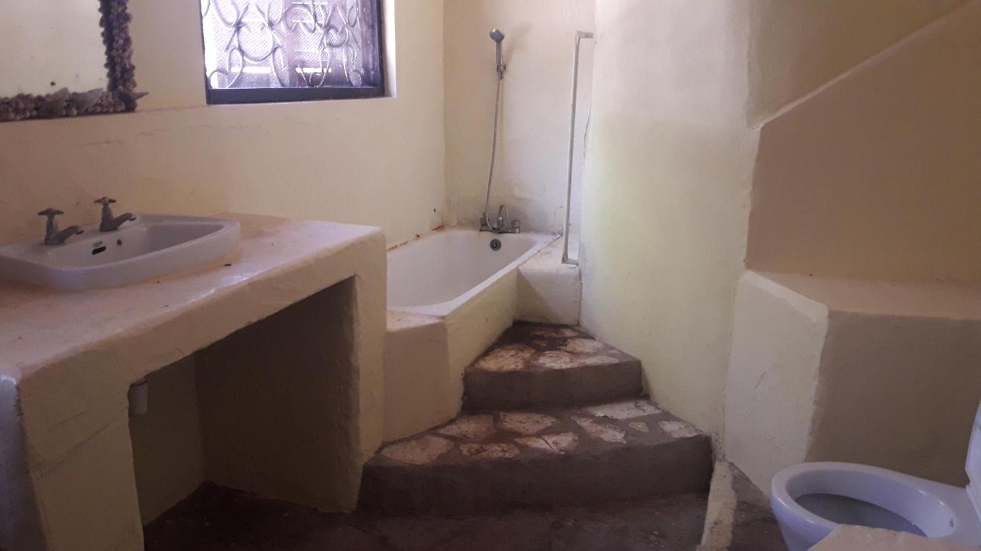 Bed and Breakfast Kiloran Funzi House Экстерьер фото